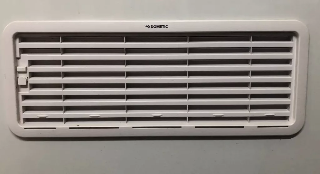 Dometic - LS200 Fridge Vent Grille/Cover