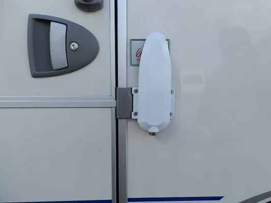 MILENCO - MULTI-LOCK SECURITY DOOR LOCK